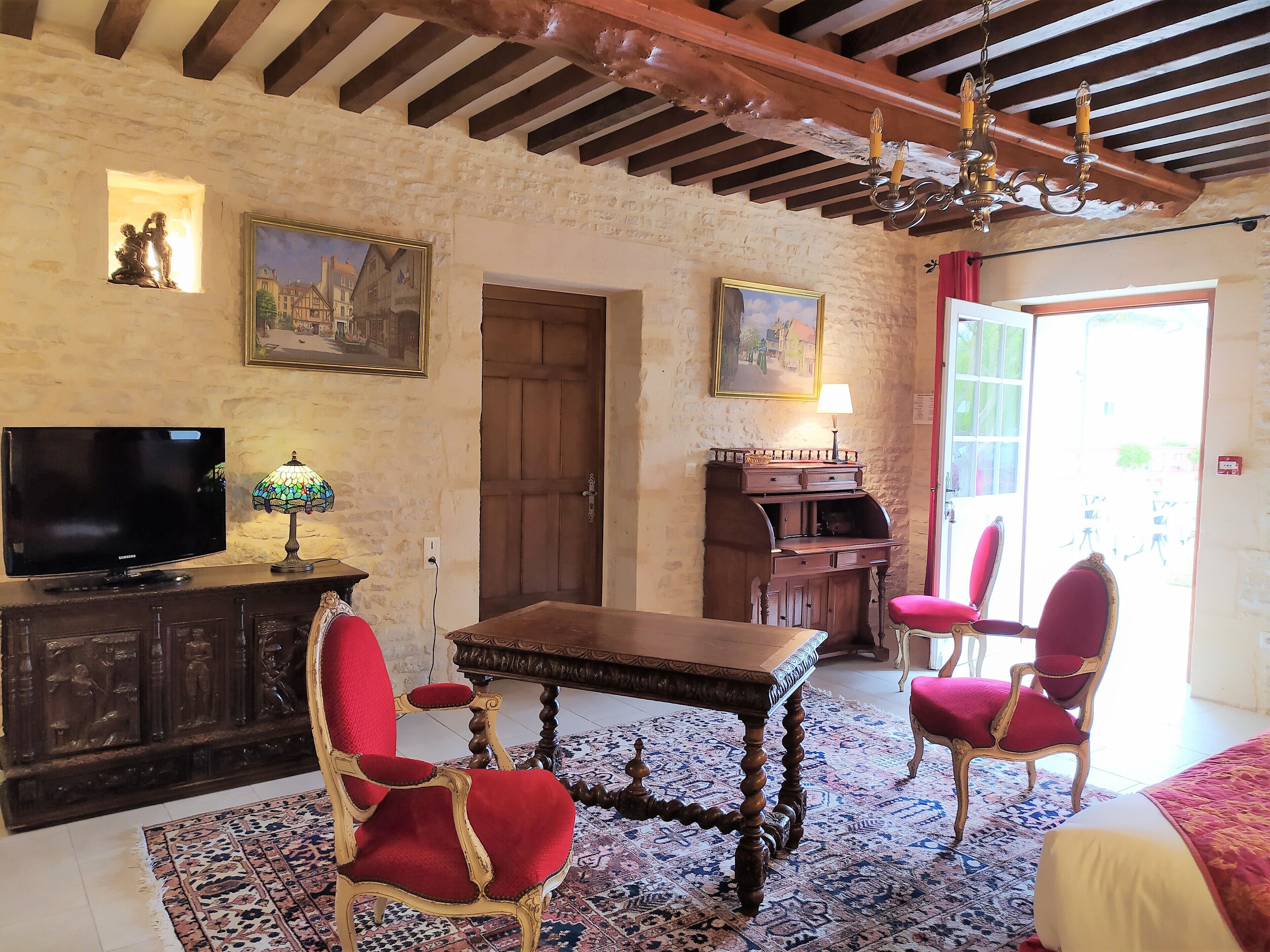 舒适公寓 | 高档床上用品、特色装修、特色家居、熨斗/熨板