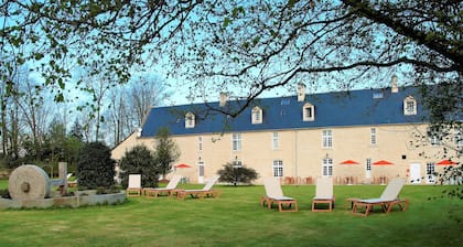 Hotel Manoir de Mathan