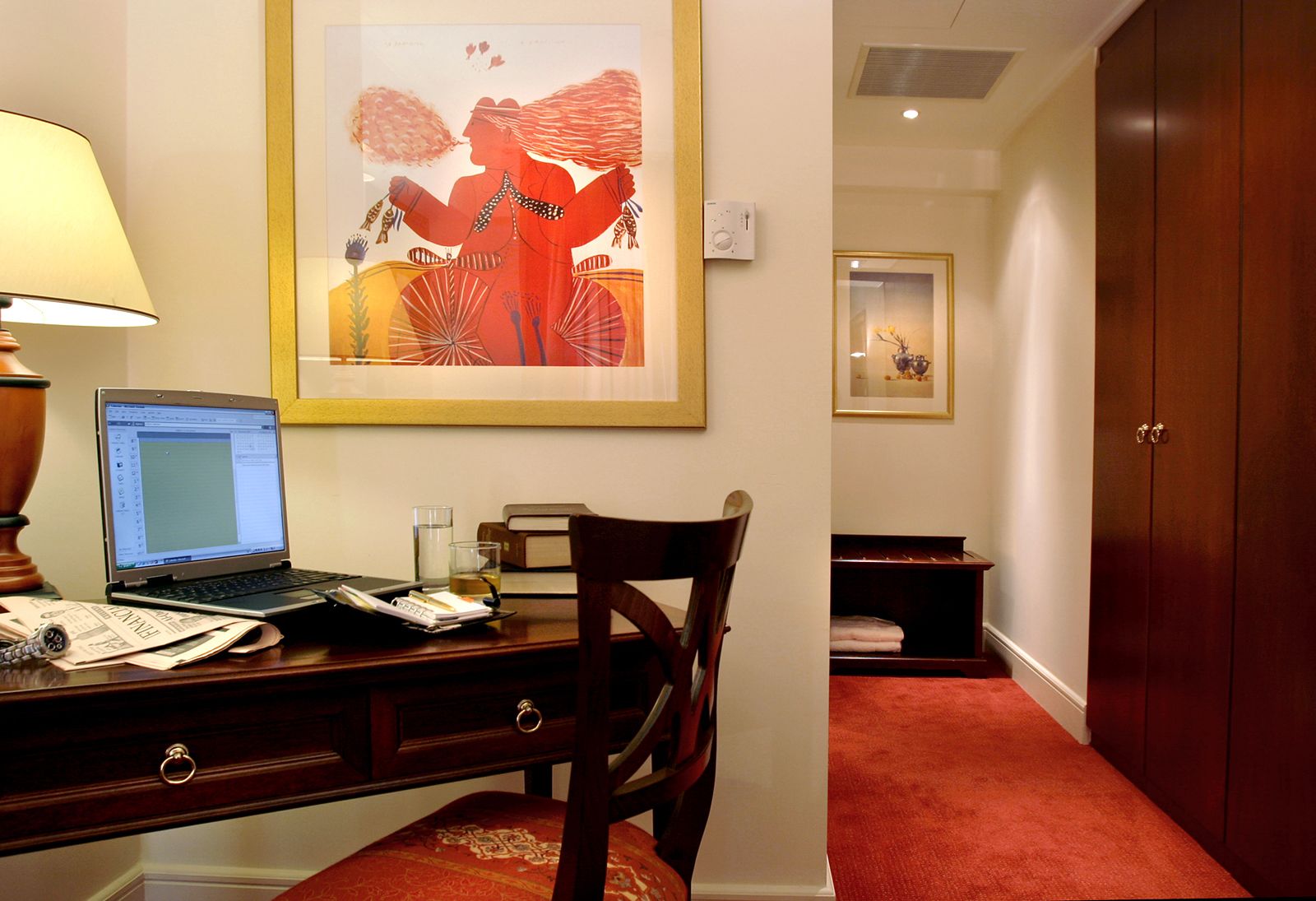 junior suite, sea view | minibar, in-room safe, desk, blackout curtains