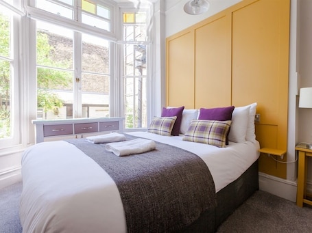 Standard Double Room, Ensuite (Rooms 1, 2, 3, and 10 ) | Blackout drapes, iron/ironing board, free WiFi, bed sheets