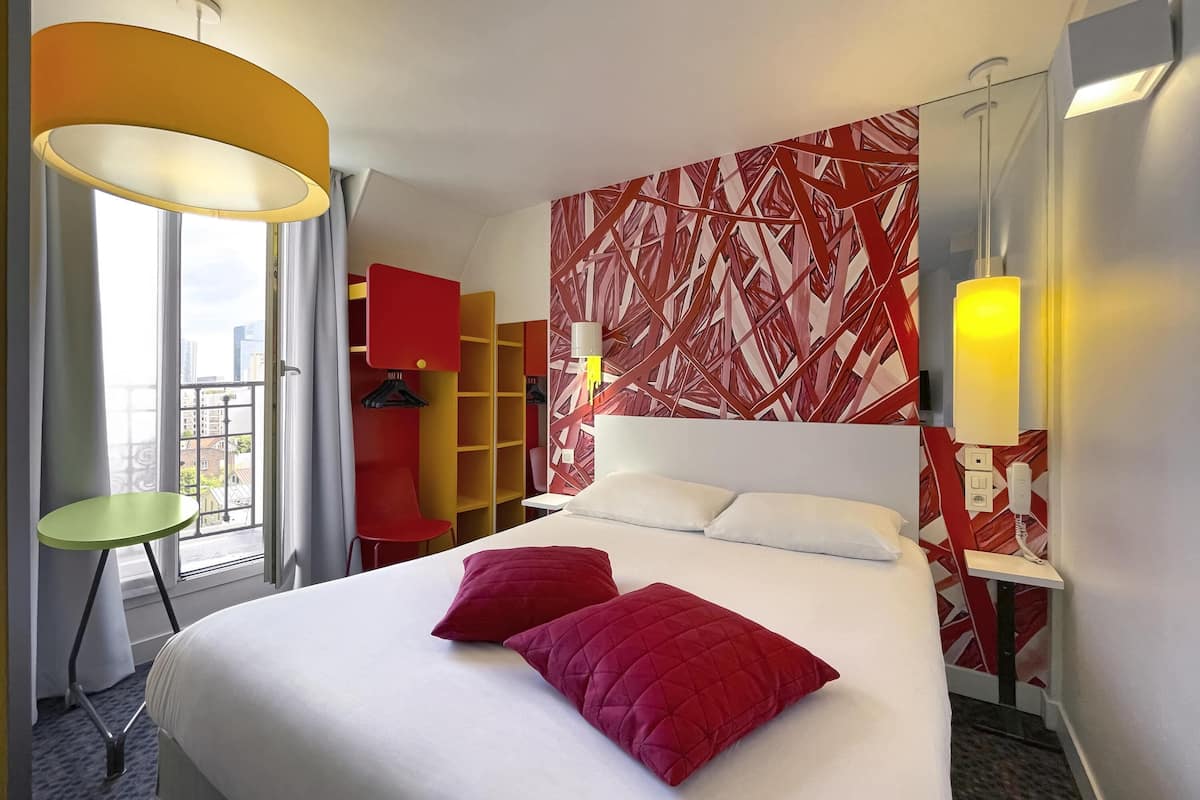 desk, blackout curtains, iron/ironing board, free wifi