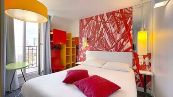 Bureau, rideaux occultants, fer et planche à repasser, Wi-Fi gratuit