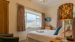Double Room, Ensuite (Ground floor) - Powe House (Keswick)