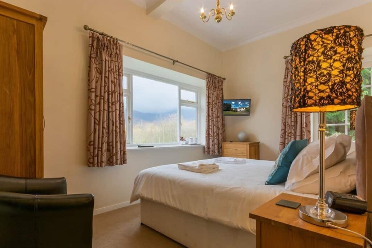 Chambre double, salle de bain attenante (Ground floor)