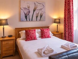 Double Room, Ensuite (Large) - Powe House (Keswick)