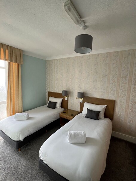 Swn Y Mor Hotel - Image 42