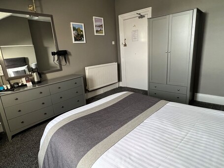 Swn Y Mor Hotel - Image 35
