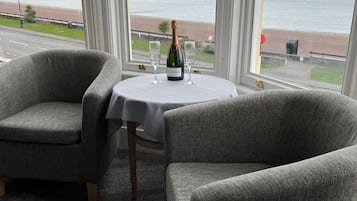 Chambre Double « Premier », salle de bains attenante, vue mer (and Bay Window)