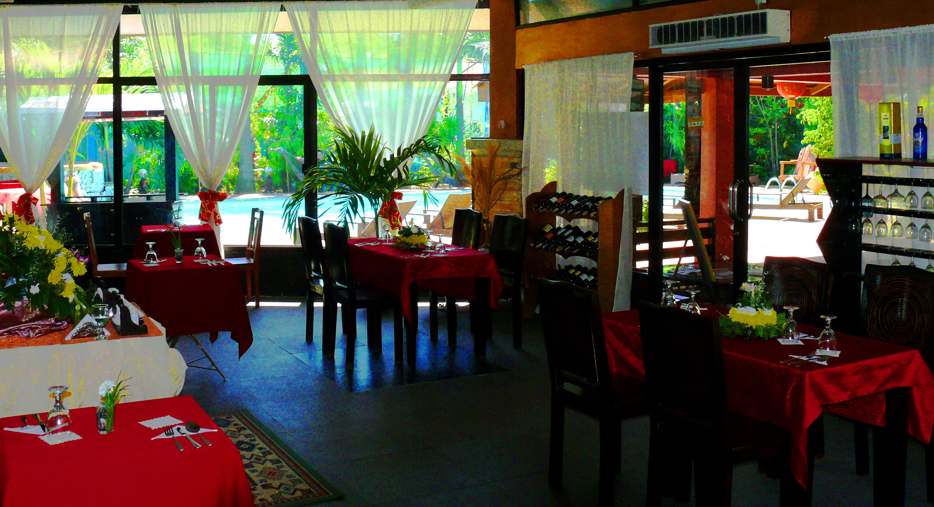 Breakfast, lunch, dinner served; pool views