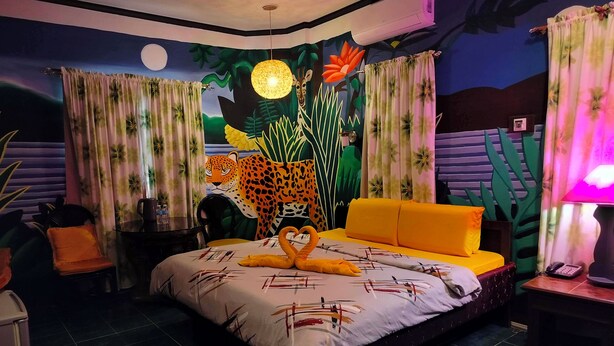 Deluxe Room | Meja, Wi-fi percuma, cadar katil 