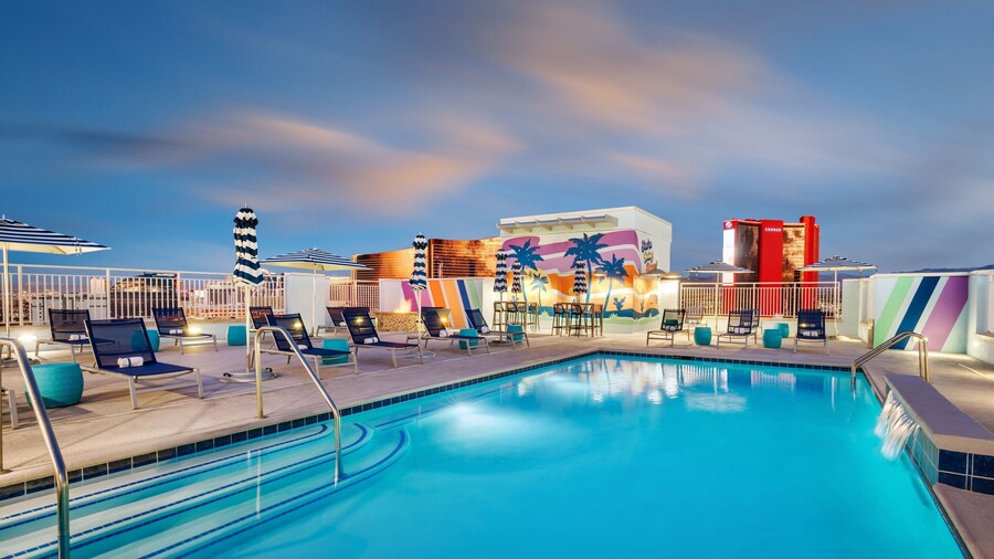 SpringHill Suites by Marriott Las Vegas Convention Center