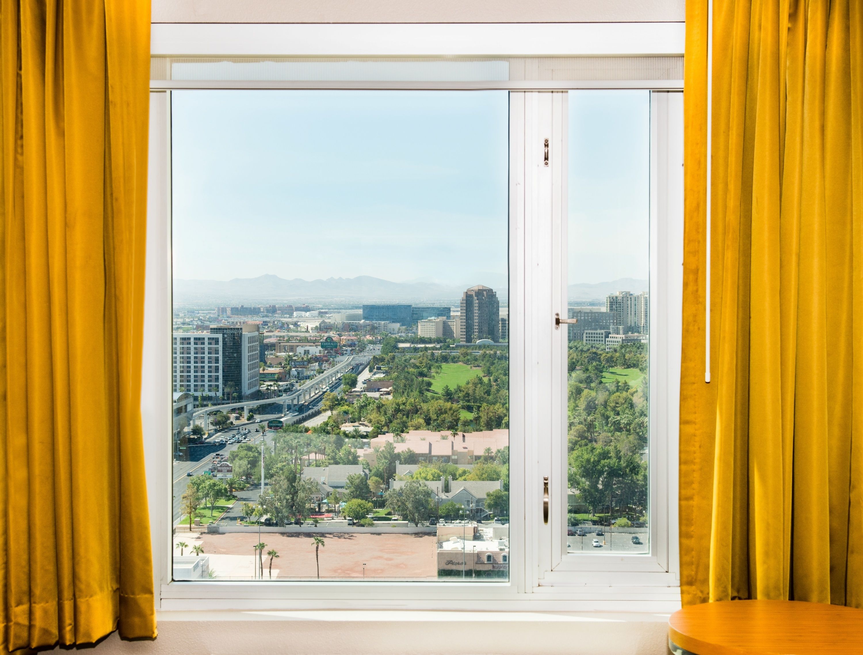 suite, 1 king bed | city view