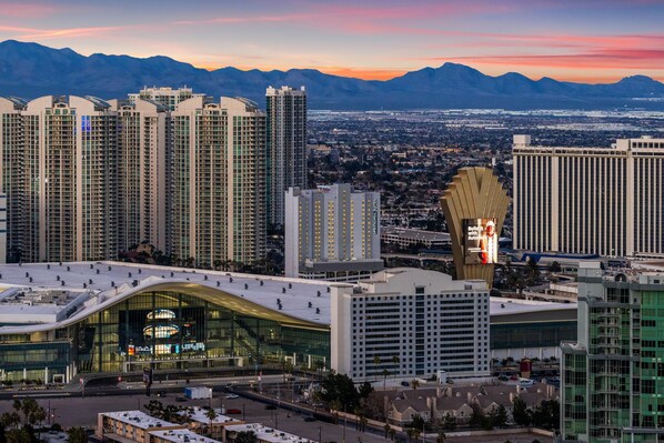 Exterior - SpringHill Suites by Marriott Las Vegas Convention Center (Las Vegas)