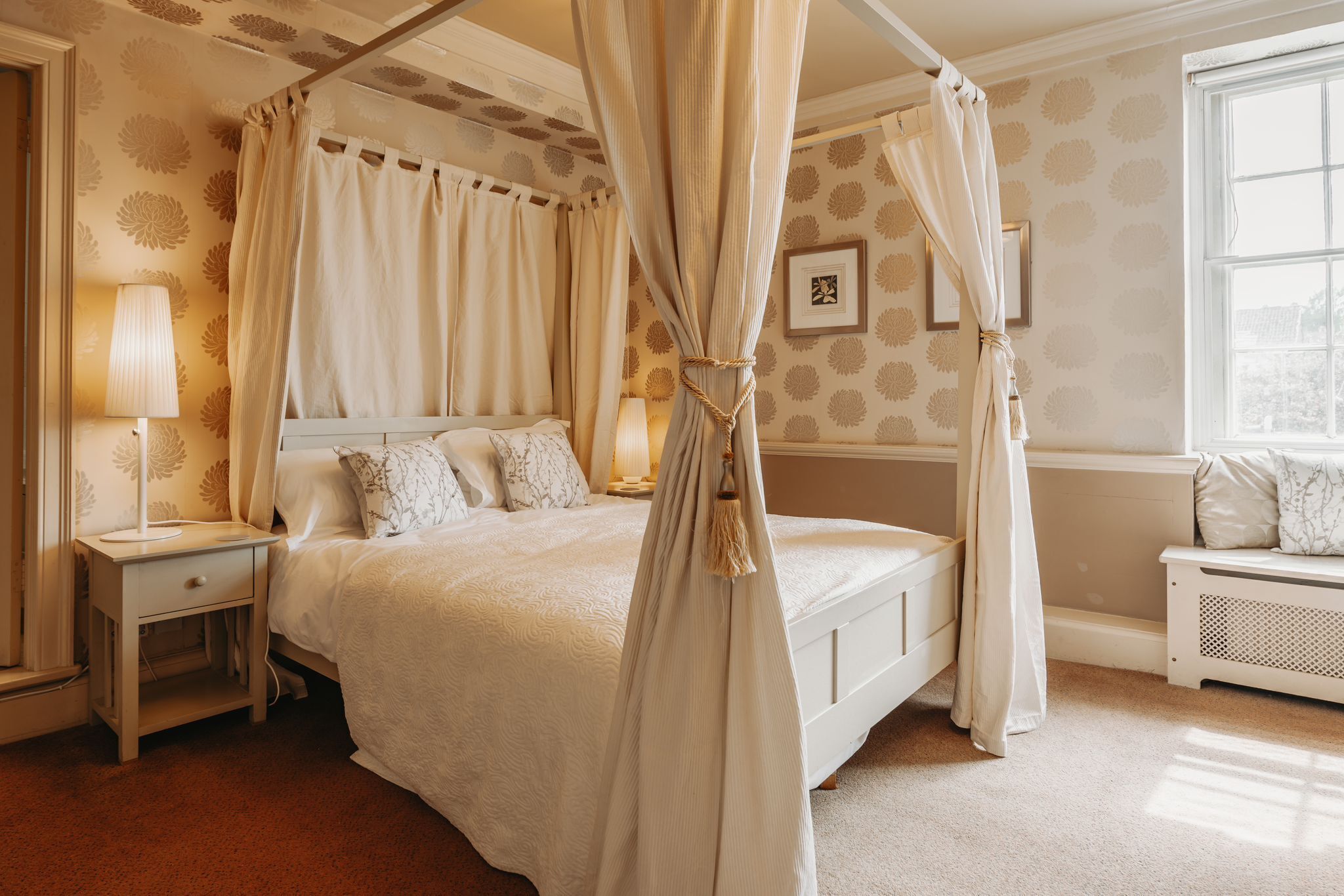 Superior Four Poster Room, King Bed