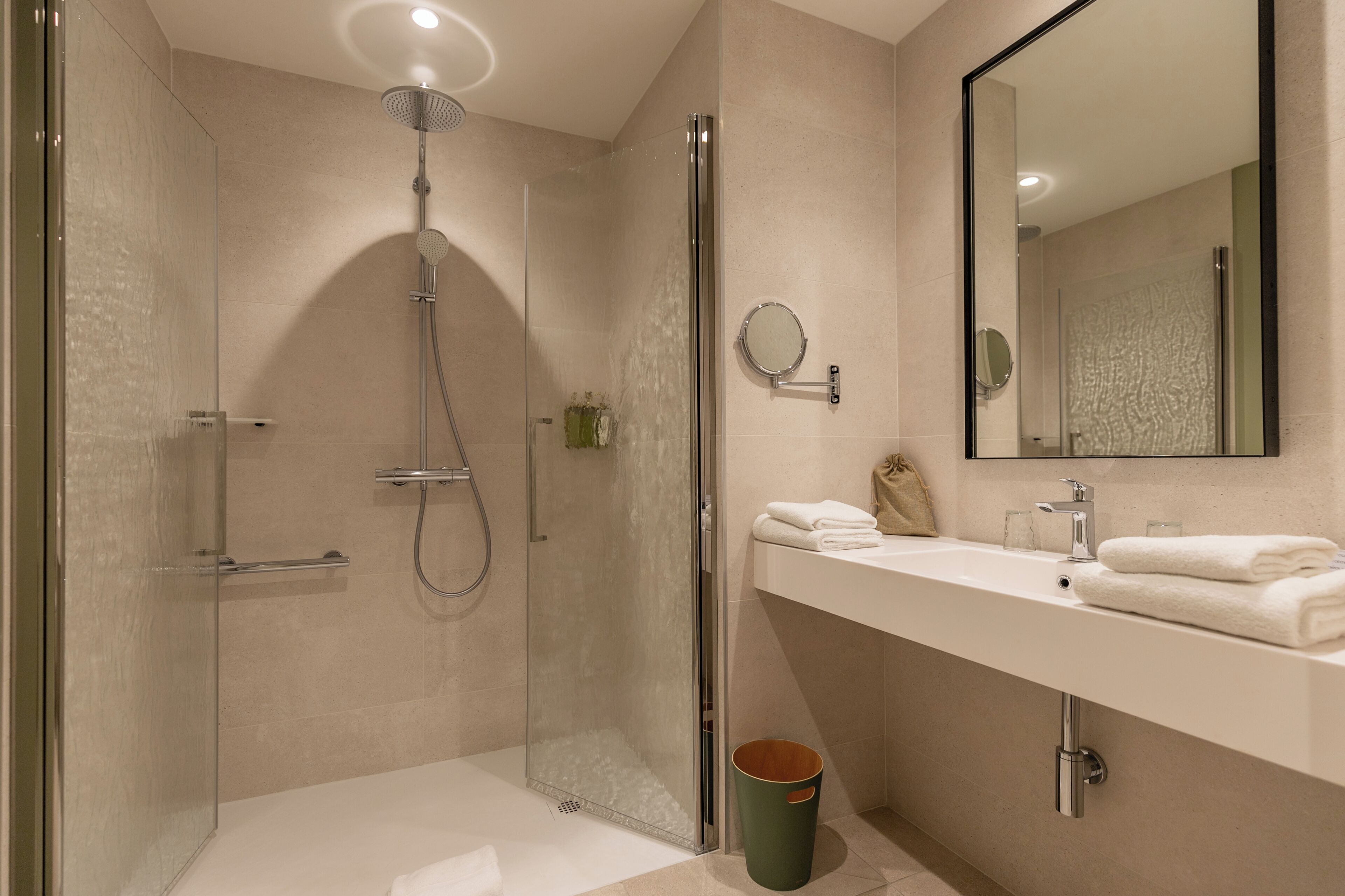 superior room, terrace | bathroom | shower, free toiletries, hair dryer, towels