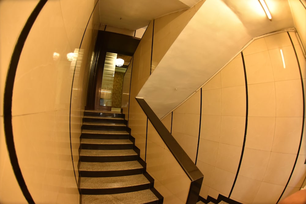 Hotel Manama by null