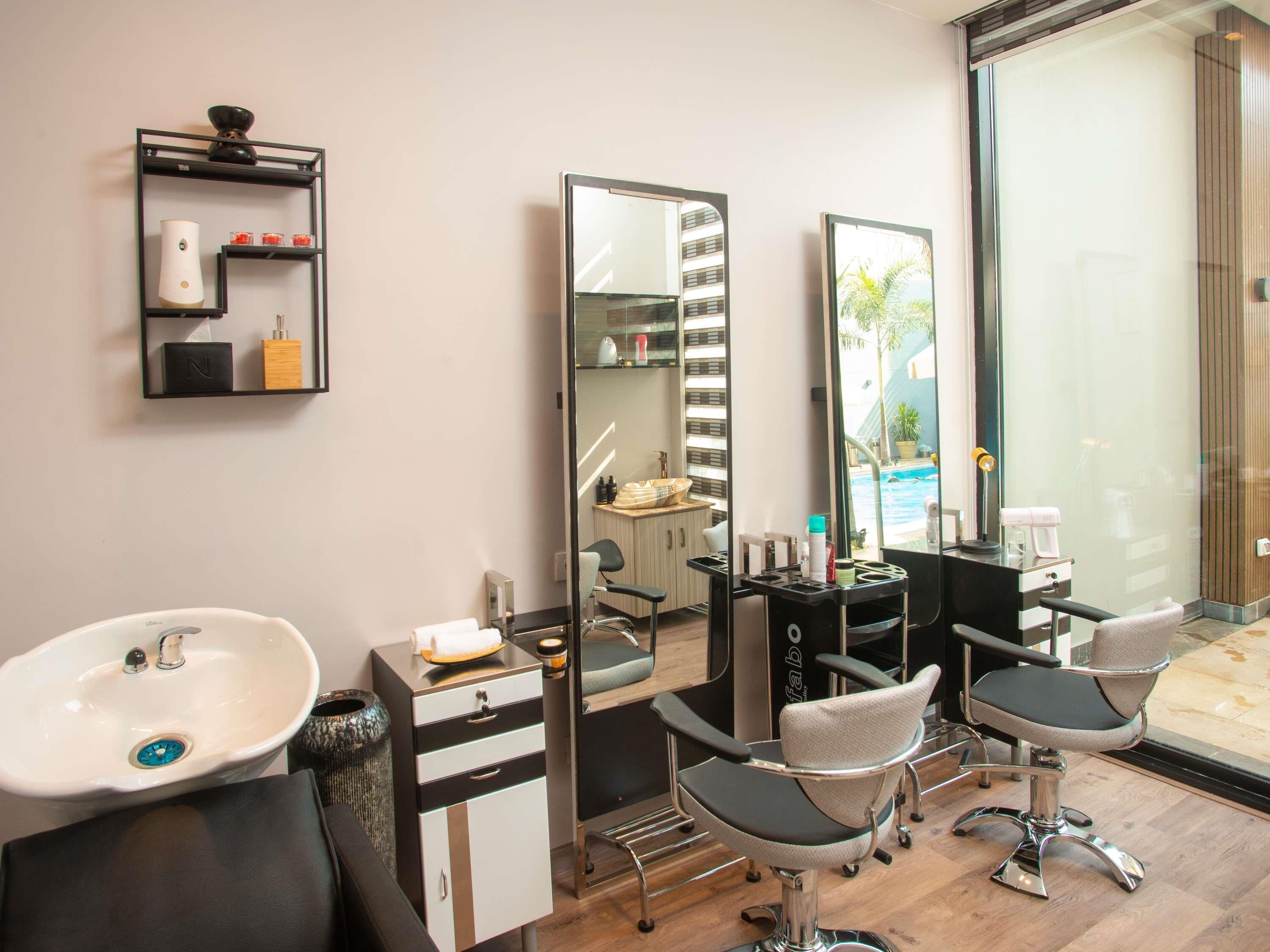 Aromaterapia, masajes suecos, masajes deportivos y reflexología 