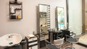 Aromatherapy, Swedish massages, sports massages, reflexology