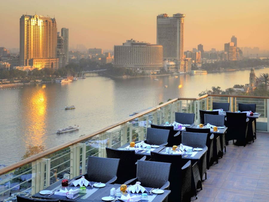 2 restaurants; breakfast, lunch, dinner, and brunch served