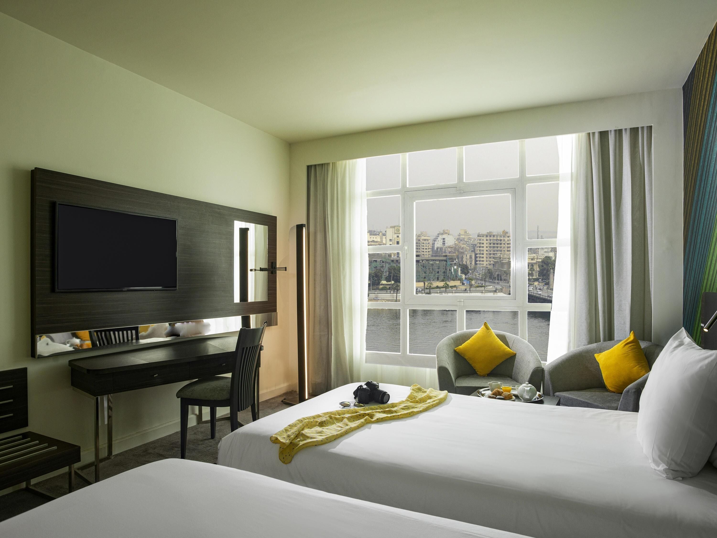 Rom – superior, 2 enkeltsenger (Riverside) | Minibar, safe på rommet, skrivebord og blendingsgardiner