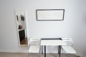 Studio, mit Bad, Stadtblick (Double Upper Floor) | Innenbereich