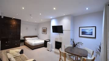 Studio, Ensuite (Double Lower Floor) | 1 bedroom