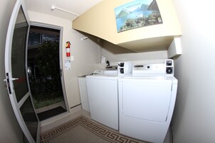 Ruang laundry