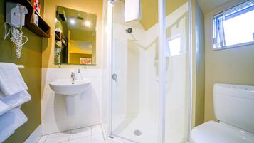 Apartment, 1 Bedroom | Bathroom