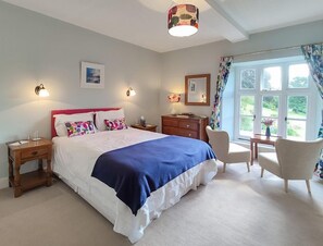 Egyptian cotton sheets, premium bedding, individually decorated - Eastwrey Barton Country House (Newton Abbot)