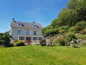 Front of property - Eastwrey Barton Country House (Newton Abbot)