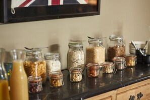 Petit déjeuner buffet