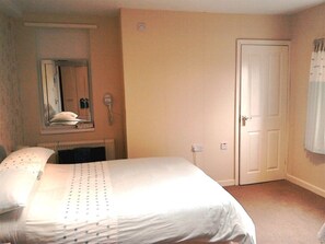 Dobbeltværelse - eget badeværelse ( B&B)