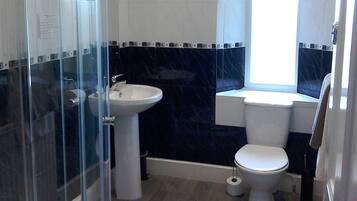 Habitación individual, baño privado (B&B) | Baño