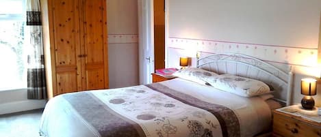 Dobbeltrom, eget bad ( B&B)