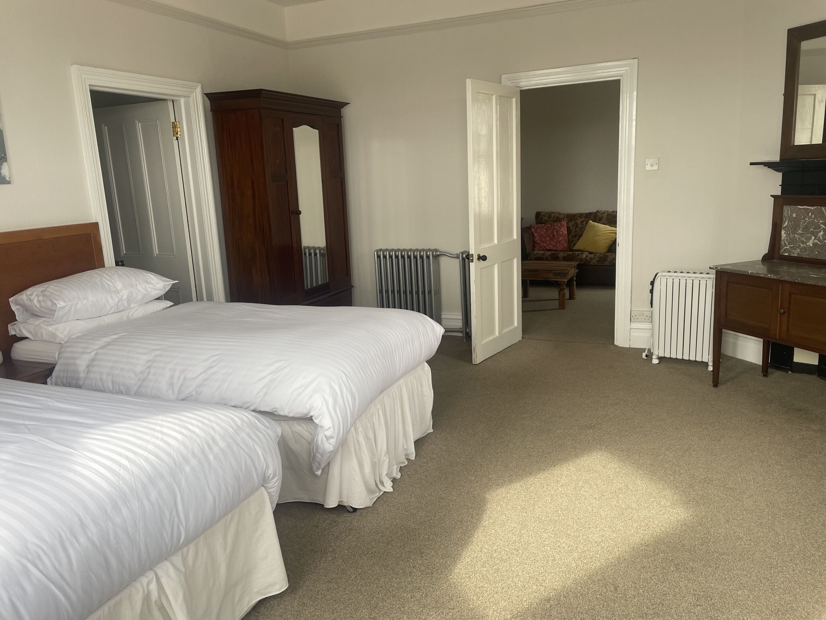 Twin Room, Ensuite (Suite) | Bathroom