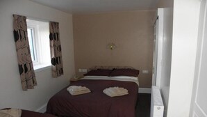 Unclassified image, 3 of 21, button - Morefield Motel (Ullapool)