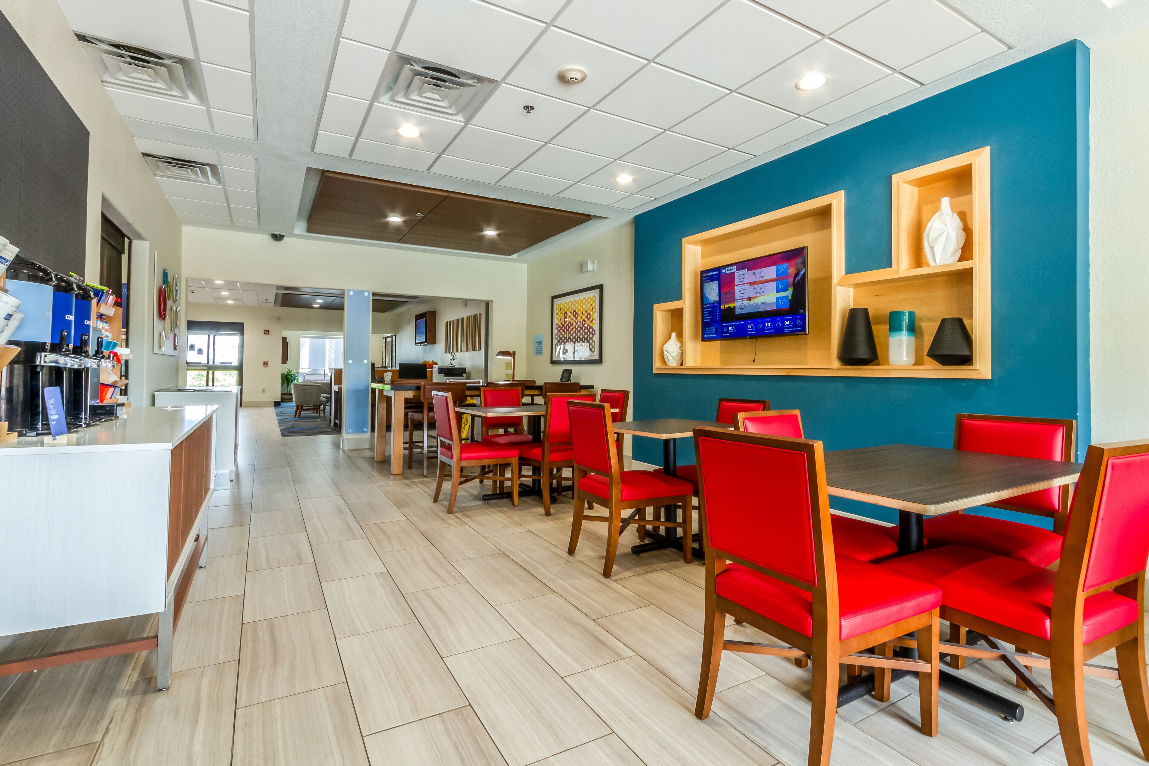 free continental breakfast