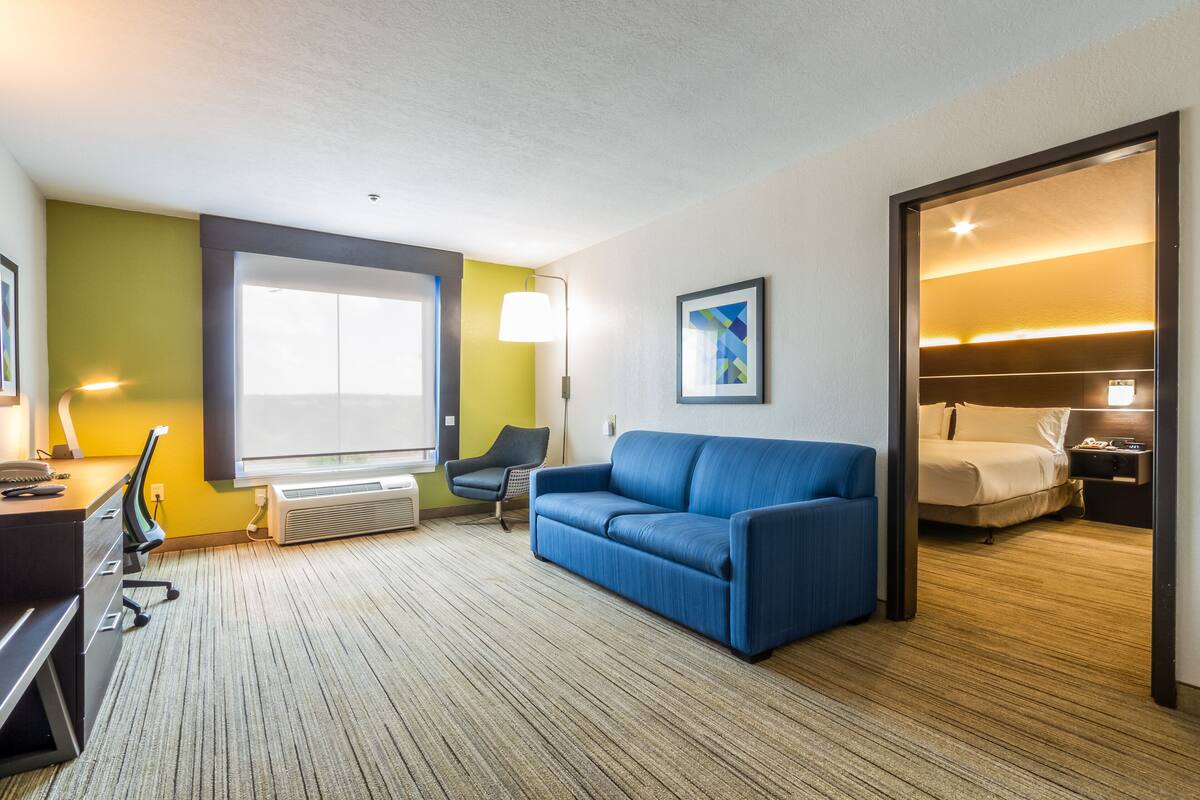Suite, 1 King Bed, Accessible (Communications, Accessible Tub) | Desk, iron/ironing board, cribs/infant beds, rollaway beds