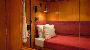 Standard Cabin, Shared Bathroom | Premium bedding, in-room safe, iron/ironing board, free WiFi