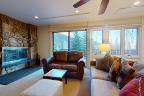 Studio (Lichenhearth 27) | Property amenity - Lichenhearth - CoralTree Residence Collection (Snowmass Village)