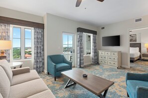 Leilighet – standard, 2 soverom, ikke-røyk, kjøkken | Oppholdsrom | TV