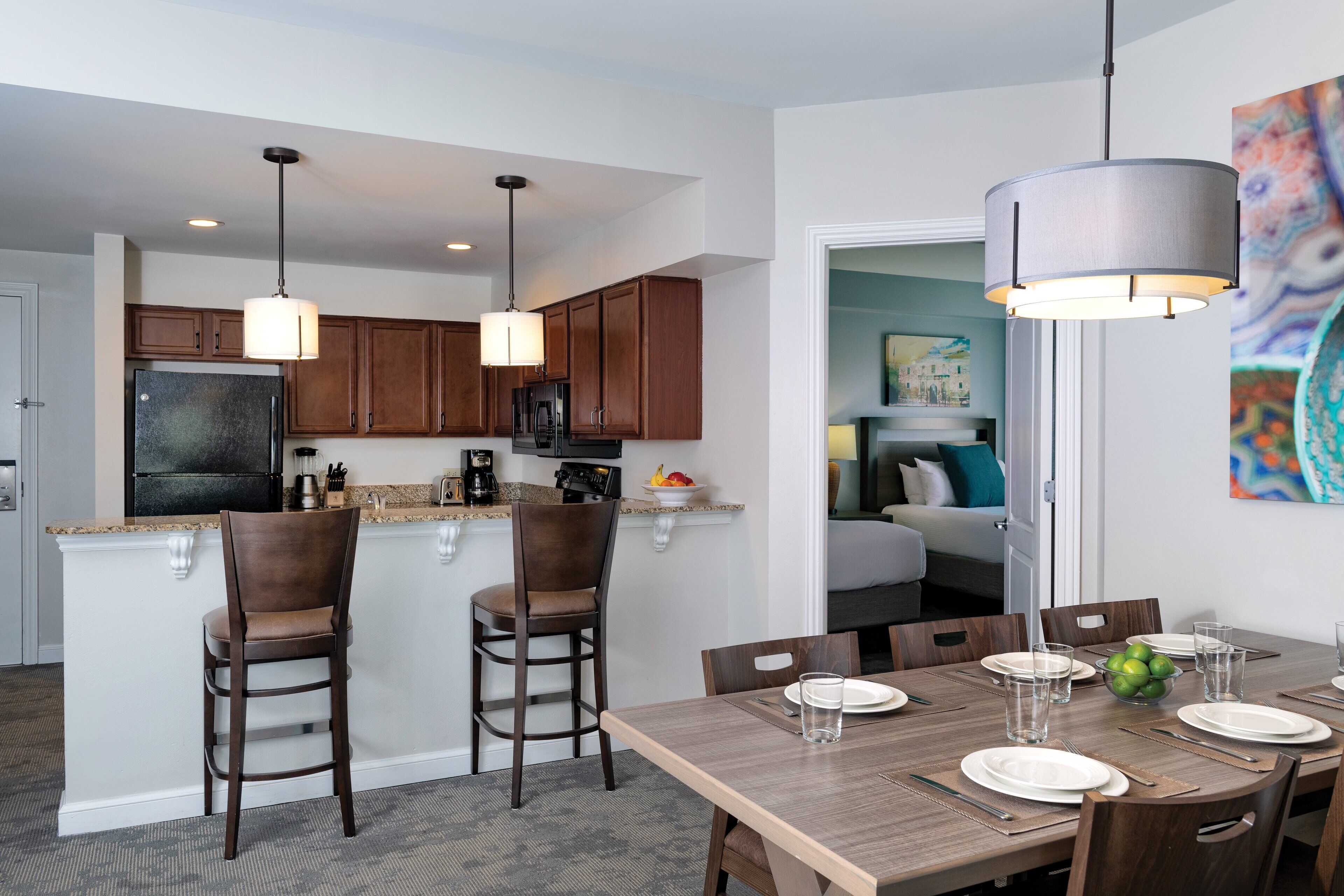 standard condo, 2 bedrooms, non smoking, kitchen | in-room dining