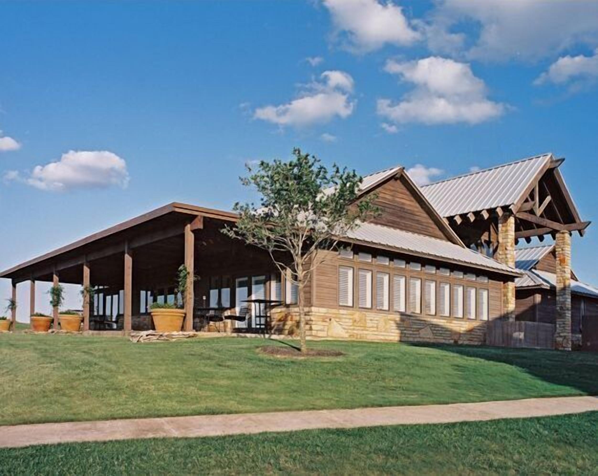 Exterior. THE Cliffs Resort
