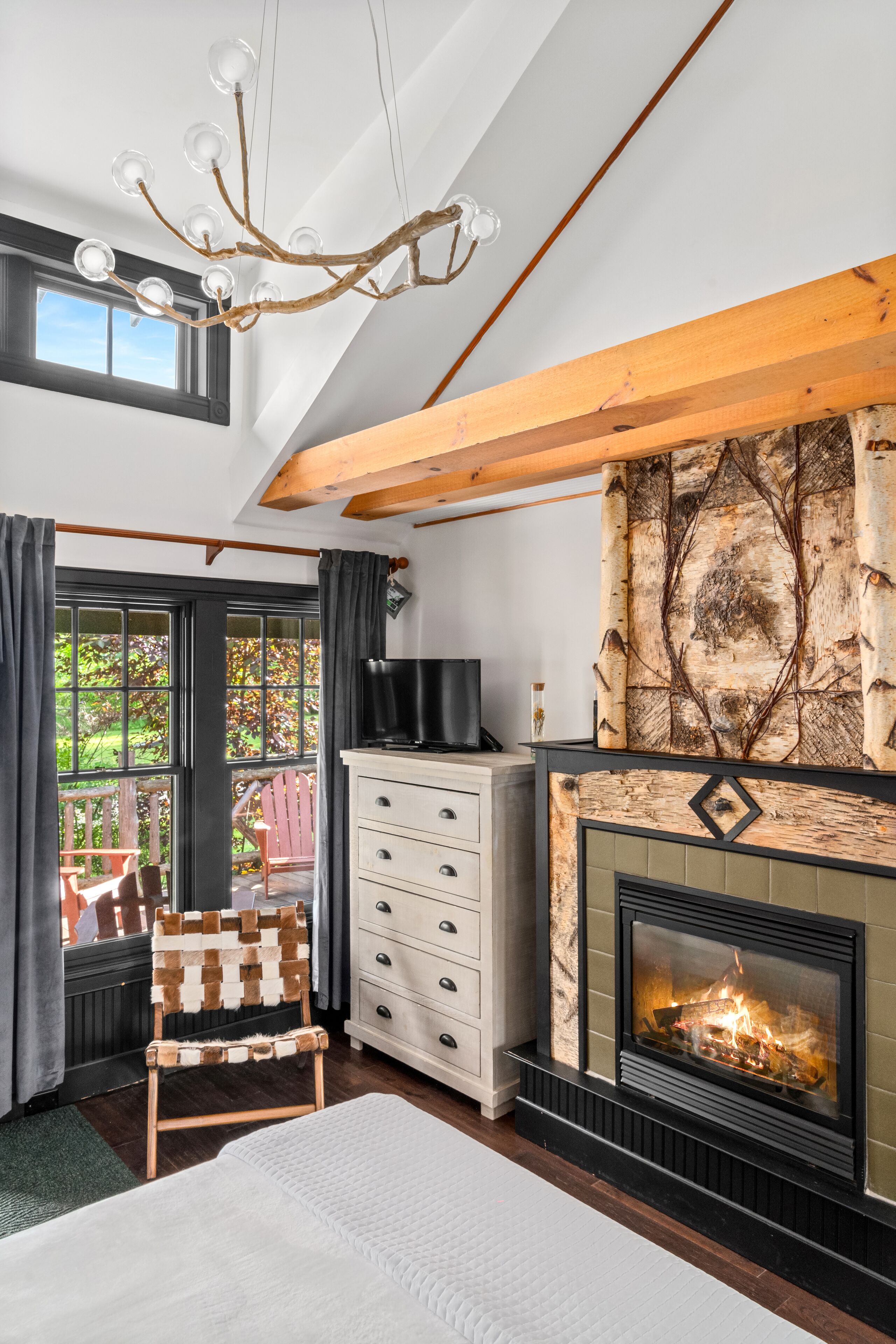 Room, Ensuite (Deluxe East Lodge Room) | Premium bedding, bed sheets