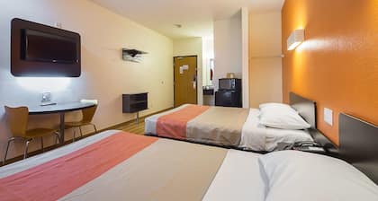 Motel 6 Dallas - Irving DFW Airport South
