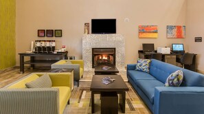 Reception - Hampton Inn White House (White House)