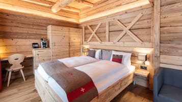 1 bedroom, in-room safe, desk, laptop workspace