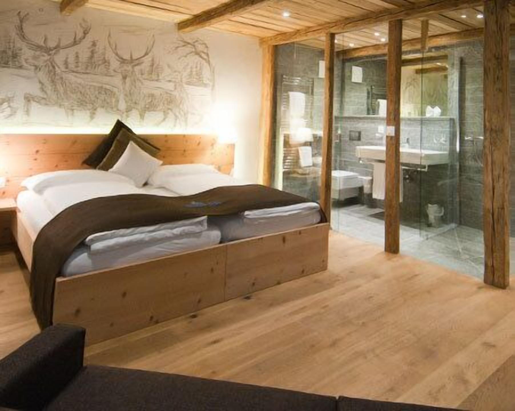 1 bedroom, in-room safe, desk, laptop workspace