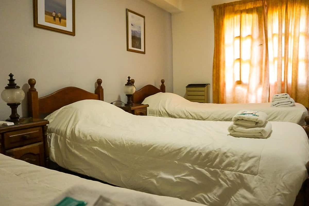 In-room safe, bed sheets