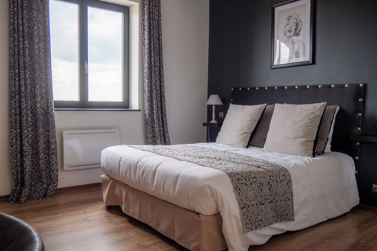Prestige Double Room | 다리미/다리미판, 무료 유아용 침대, 무료 WiFi, 침대 시트